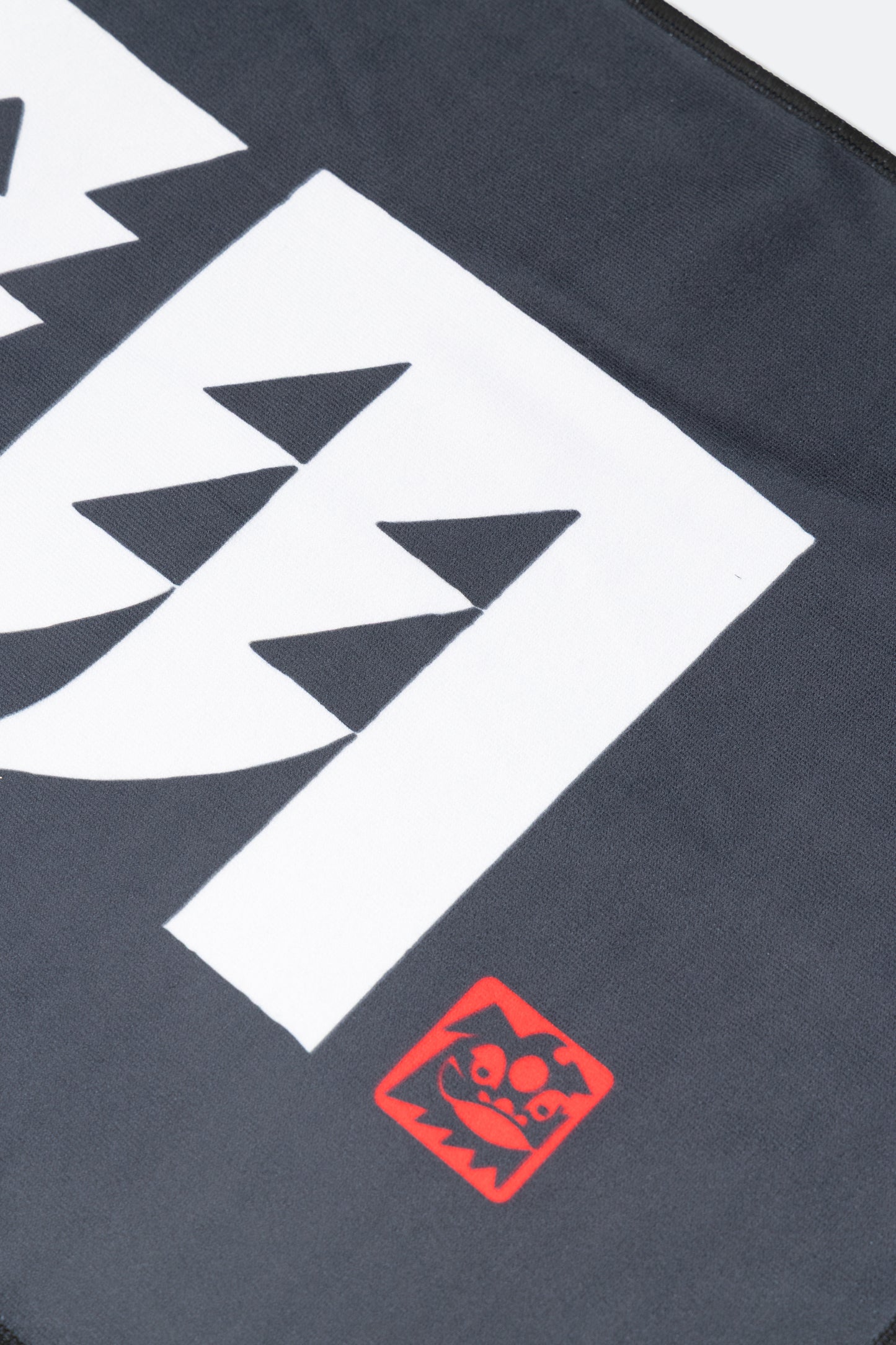 NEEDLESS 獅王無用 WASHED TOWEL / BLACK