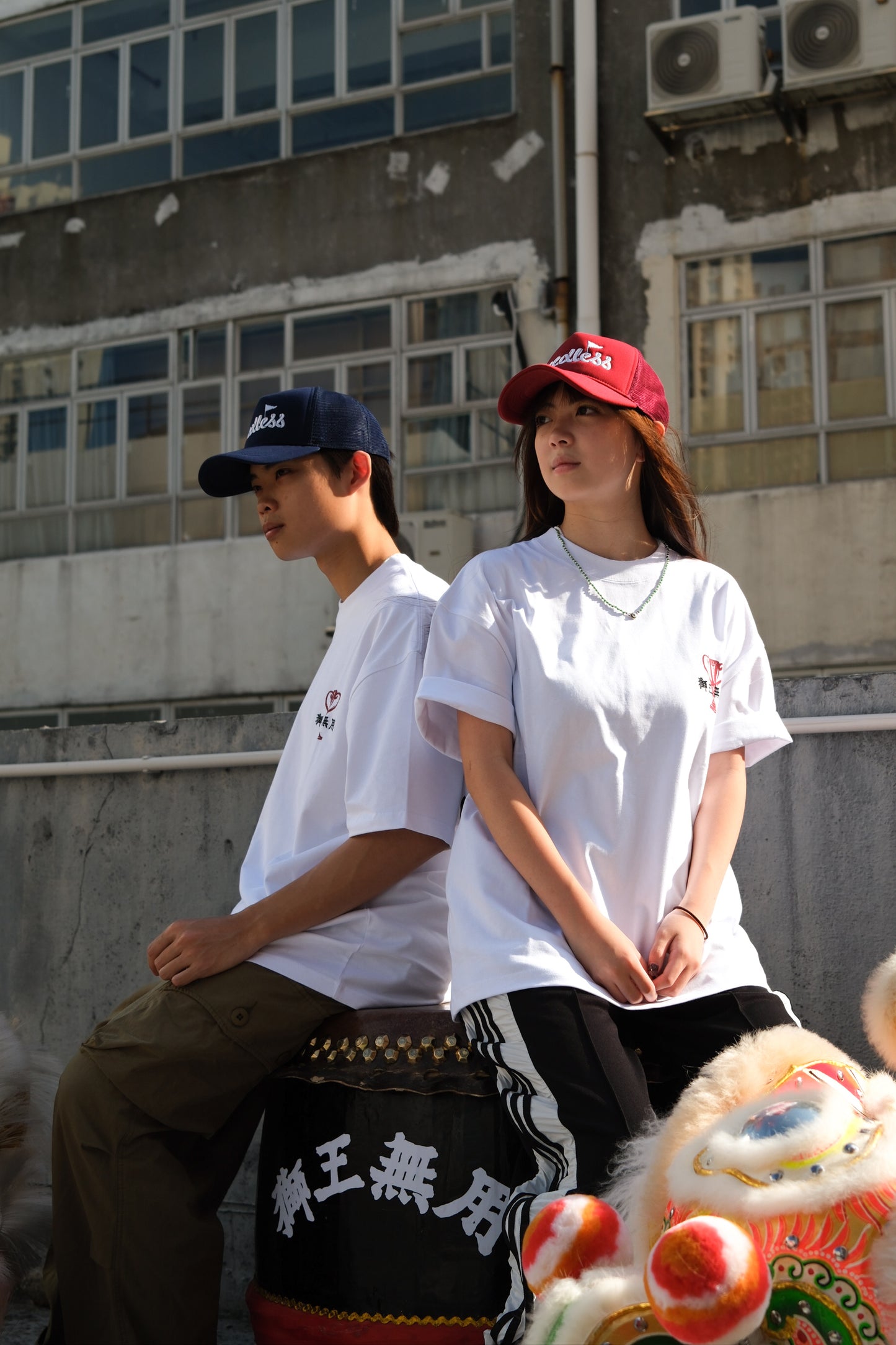 NEEDLESS 獅王無用 NEEDLESS TO WIN TEE / WHITE