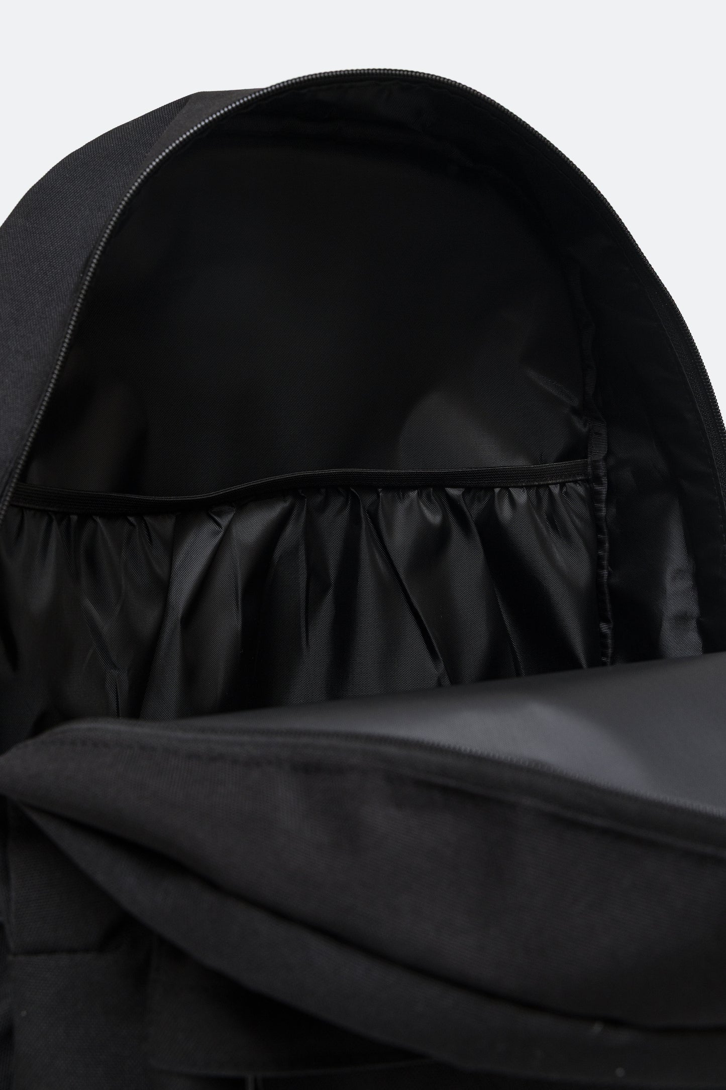 NEEDLESS 32L OUTDOOR BACKPACK / BLACK