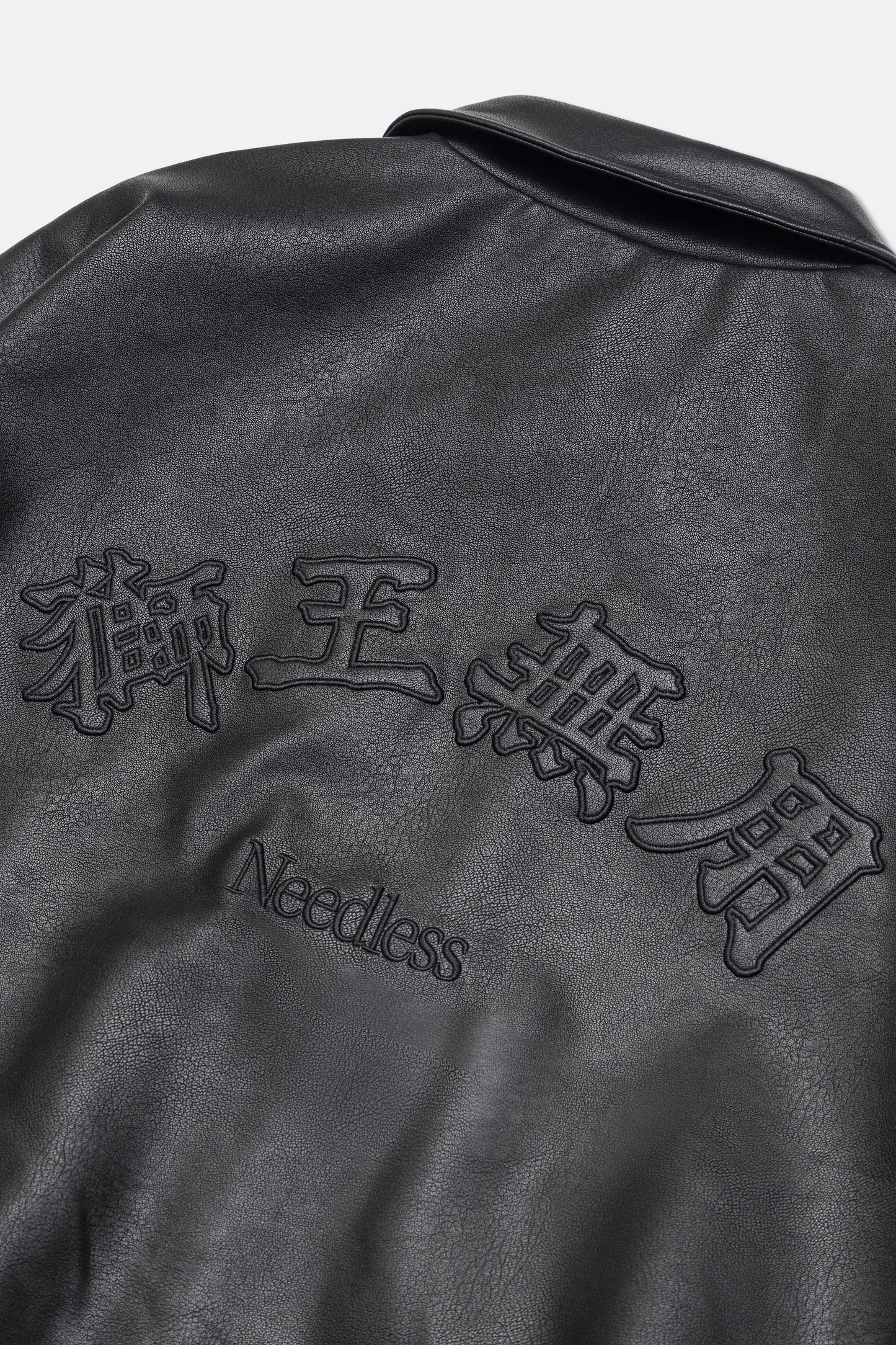 《RESTOCKS》獅王無用 NEEDLESS FW25 SPECIAL PRODUCT I BOMBER JACKET l BLACK