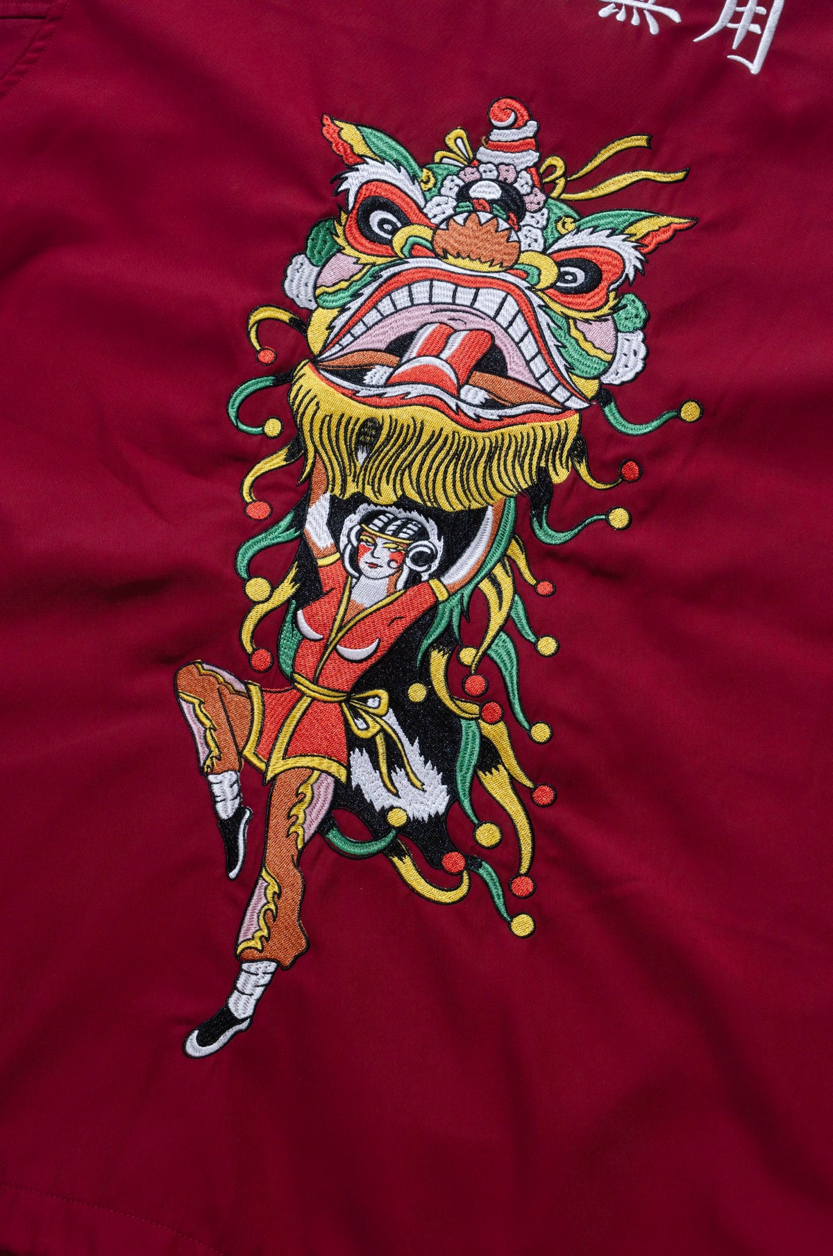 NEEDLESS 26 SPECIAL PRODUCT《港式刺青南方獅圖騰》EMBROIDERY COACH JACKET l RED